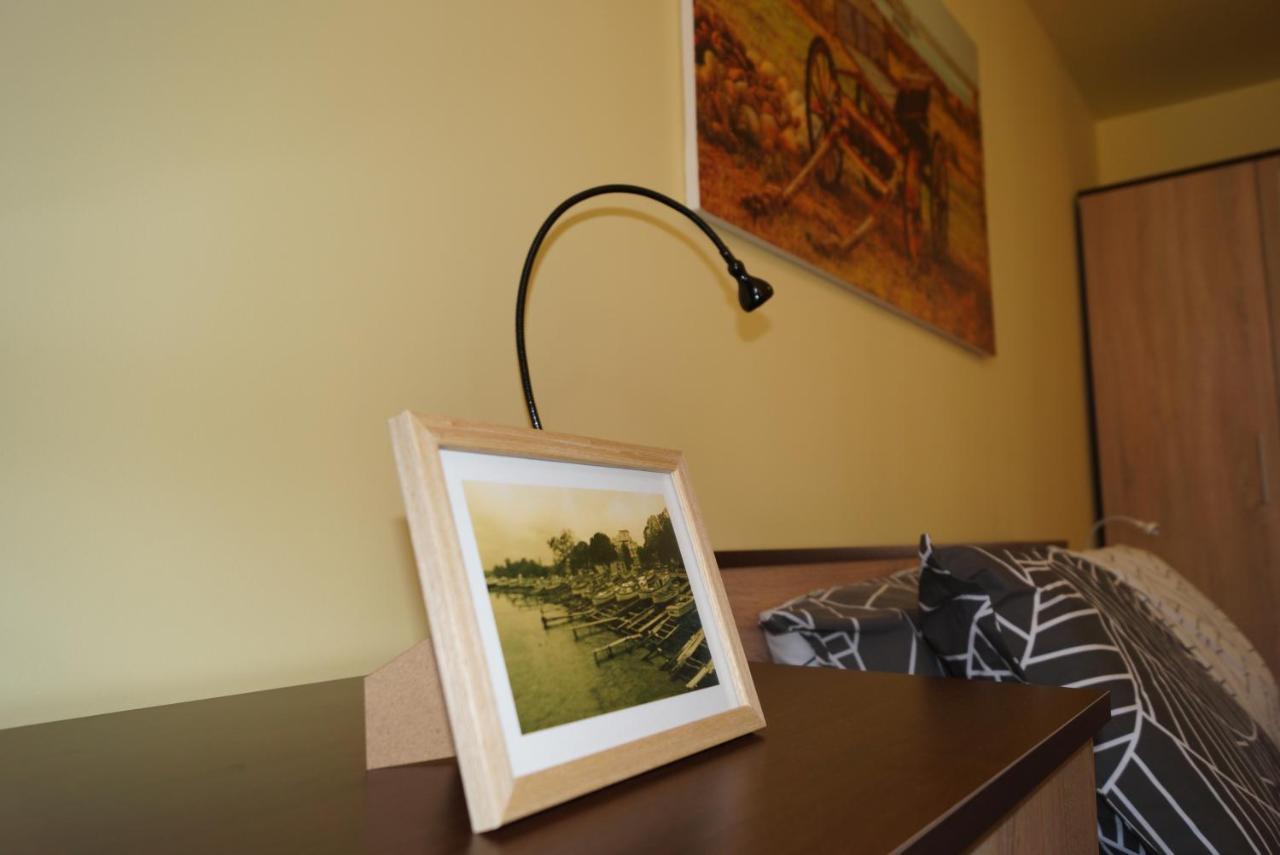Spacious 2Bdr - Free Parking - Walk Everywhere - 300 Mbps Wifi Warna Zewnętrze zdjęcie